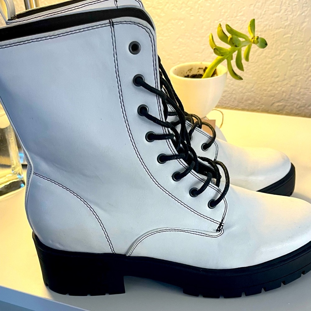 Boots Forever 21
